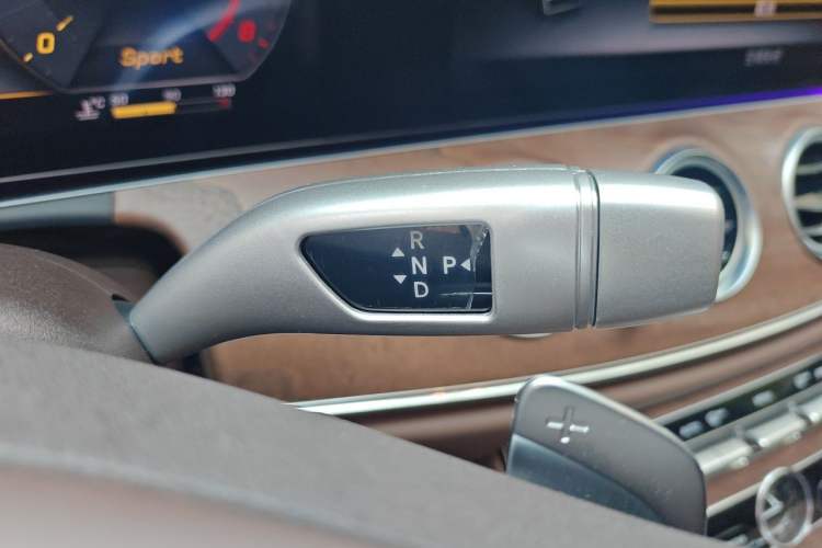 Used Mercedes-Benz E-Class 2018 Facelift E 200 L Gear Lever