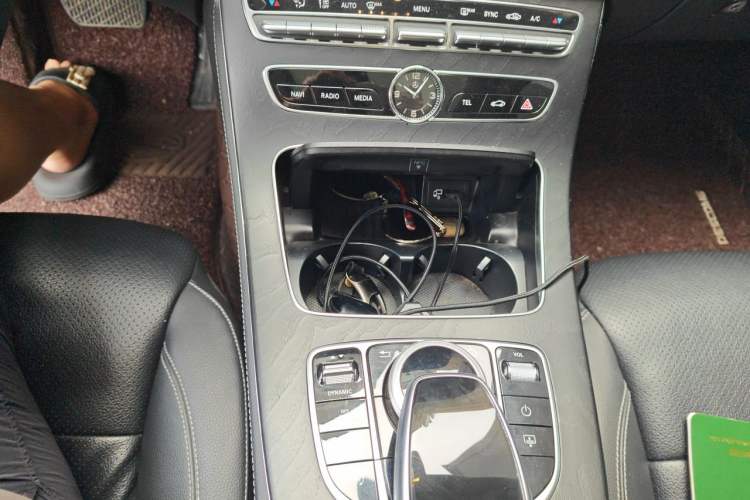 Used Mercedes-Benz E-Class 2018 Restyled E 300 L Sport Luxury Edition Gear Lever