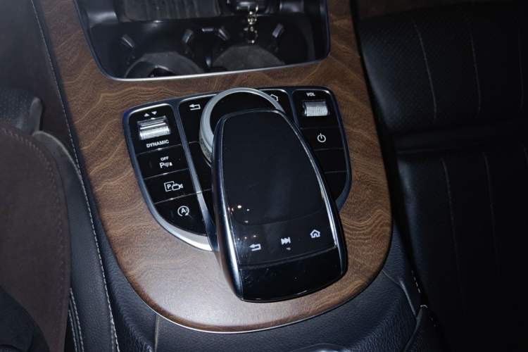 Used Mercedes-Benz E-Class 2018 Facelift E 200 L Gear Lever