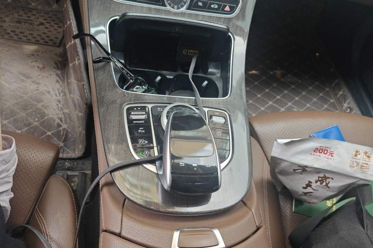 Used Mercedes-Benz E-Class 2018 Facelift E 200 L Sport Edition Gear Lever