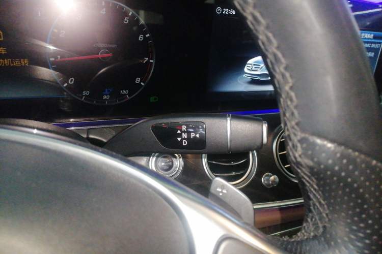 Used Mercedes-Benz E-Class 2018 Facelift E 200 L Sport 4MATIC Gear Lever