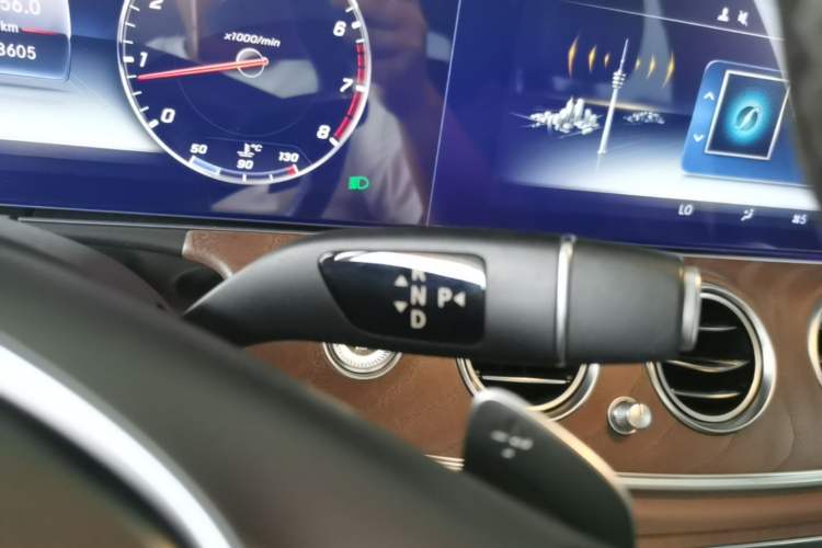 Used Mercedes-Benz E-Class 2018 Facelift E 200 L Gear Lever