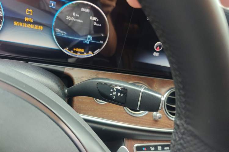 Used Mercedes-Benz E-Class 2018 E 200 L Gear Lever
