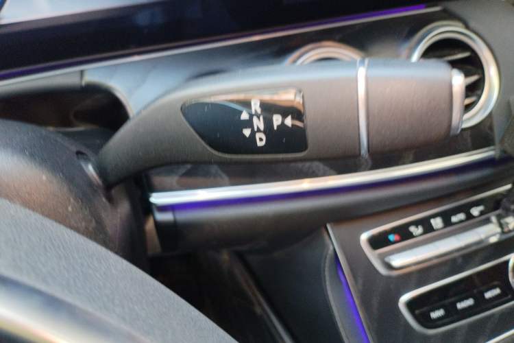 Used Mercedes-Benz E-Class 2018 E 200 L Sport Edition Gear Lever