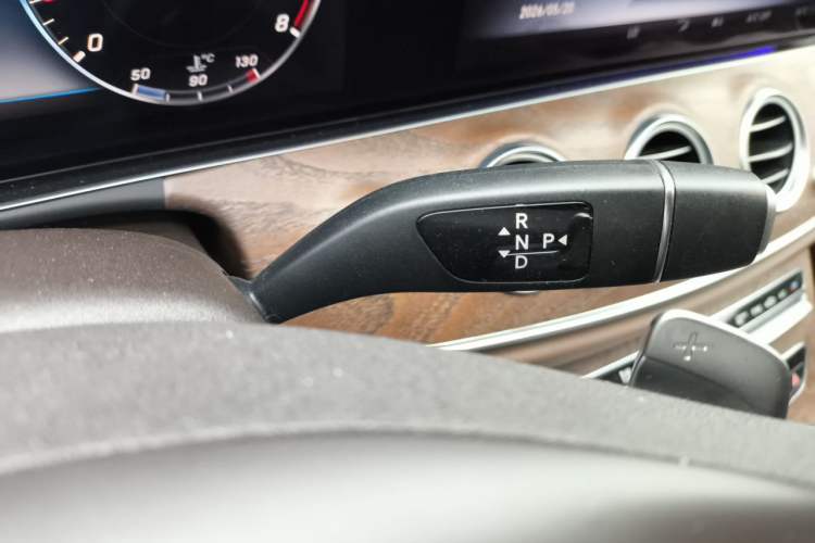 Used Mercedes-Benz E-Class 2018 Facelift E 200 L Gear Lever