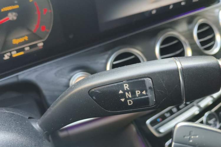 Used Mercedes-Benz E-Class 2018 E 200 L Sport Edition Gear Lever