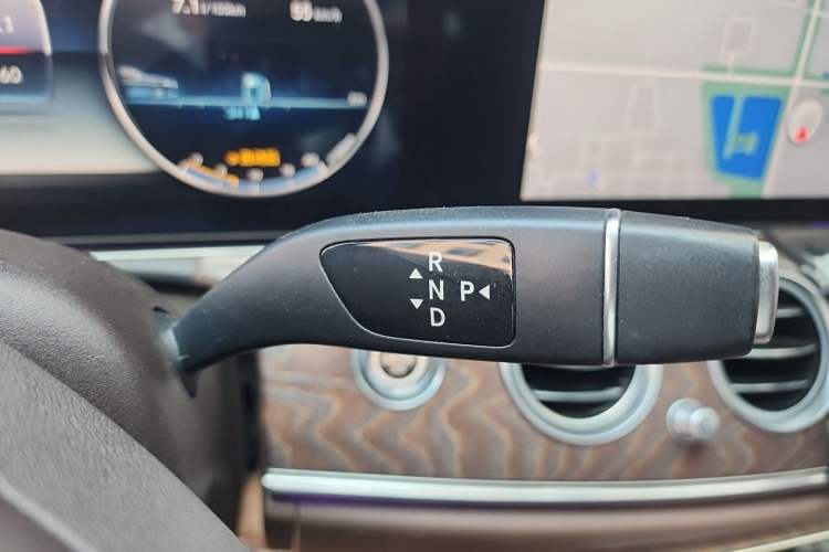 Used Mercedes-Benz E-Class 2018 Facelift E 200 L Gear Lever