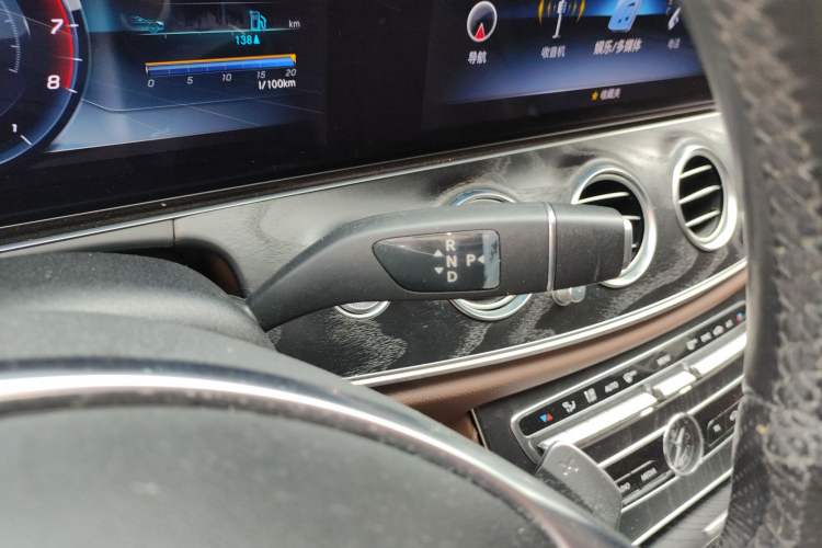 Used Mercedes-Benz E-Class 2018 Facelift E 200 L Sport Edition Gear Lever