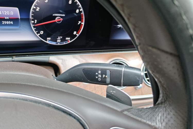 Used Mercedes-Benz E-Class 2018 Facelift E 200 L Gear Lever