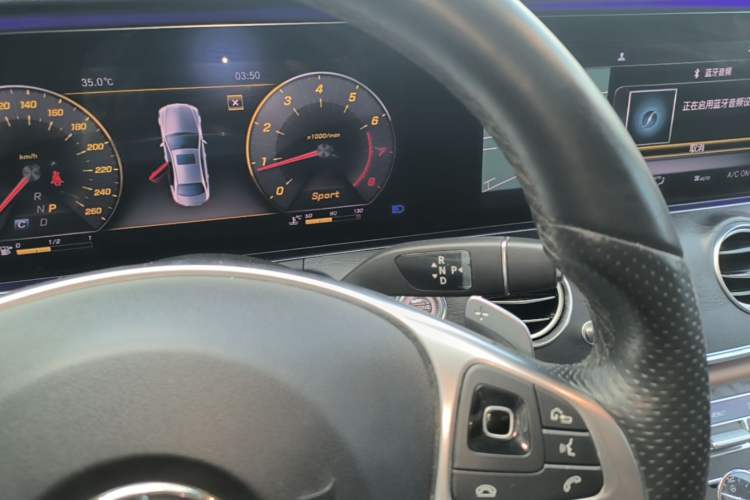 Used Mercedes-Benz E-Class 2018 Restyled E 300 L Sporty and Stylish Edition Gear Lever