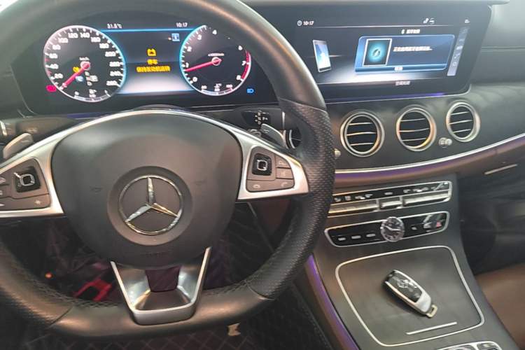 Used Mercedes-Benz E-Class 2018 Facelift E 200 L Sport Edition Gear Lever