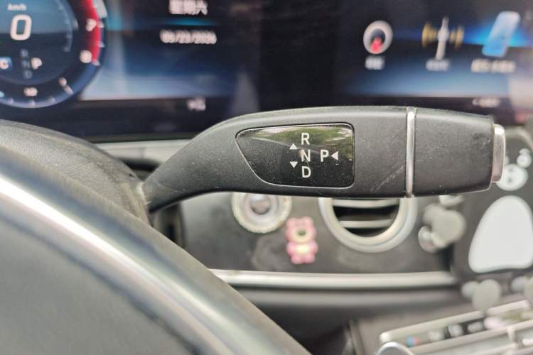 Used Mercedes-Benz E-Class 2018 E 200 L Sport Edition Gear Lever