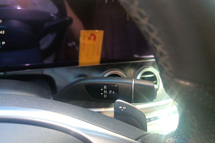 Used Mercedes-Benz E-Class 2018 Restyled E 300 L Sporty and Stylish Edition Gear Lever