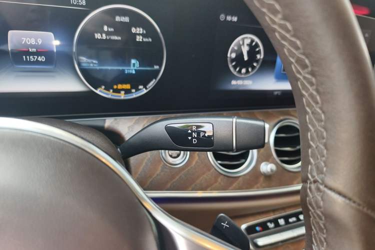 Used Mercedes-Benz E-Class 2018 Facelift E 200 L Gear Lever