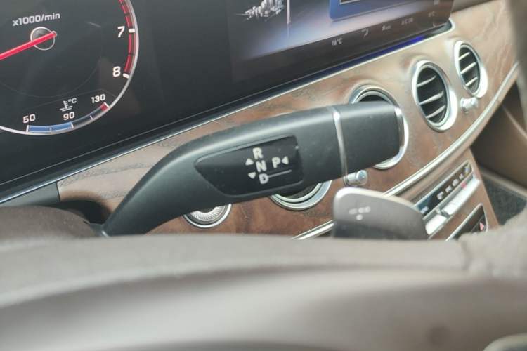 Used Mercedes-Benz E-Class 2018 Facelift E 200 L Gear Lever