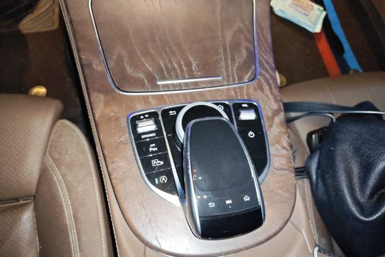 Used Mercedes-Benz E-Class 2018 E 200 L Gear Lever