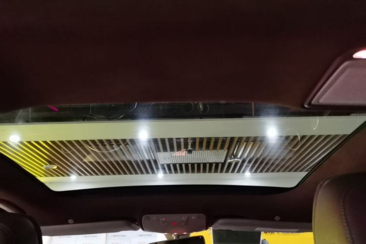 Used Mercedes-Benz E-Class 2018 Facelift E 300 L Luxury Edition Headliner