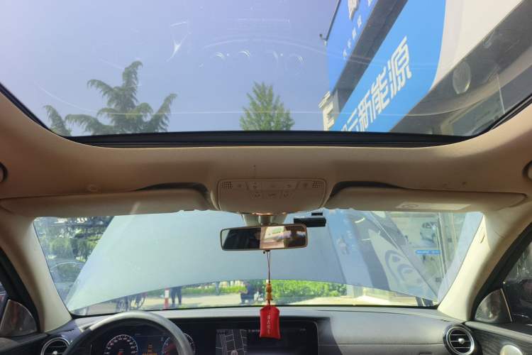 Used Mercedes-Benz E-Class 2018 E 200 L Sport Edition Headliner