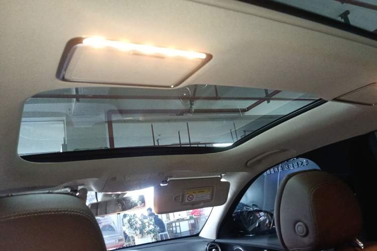 Used Mercedes-Benz E-Class 2018 E 200 L Sport Edition Headliner