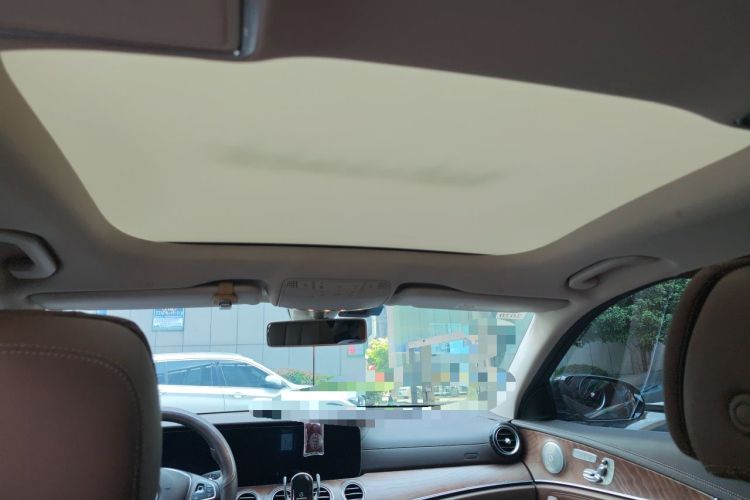 Used Mercedes-Benz E-Class 2018 Facelift E 300 L Luxury Edition Headliner