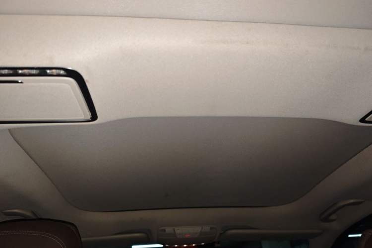 Used Mercedes-Benz E-Class 2018 E 200 L Headliner