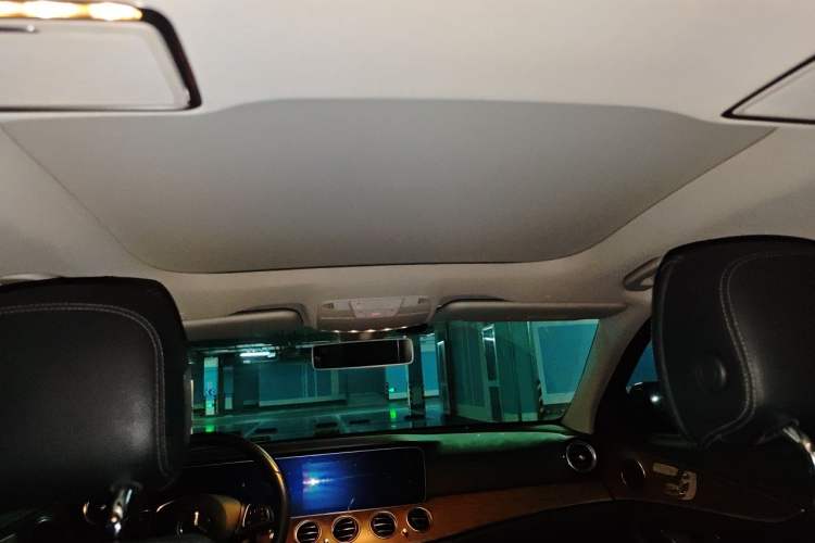 Used Mercedes-Benz E-Class 2018 E 300 L Stylish Model Headliner