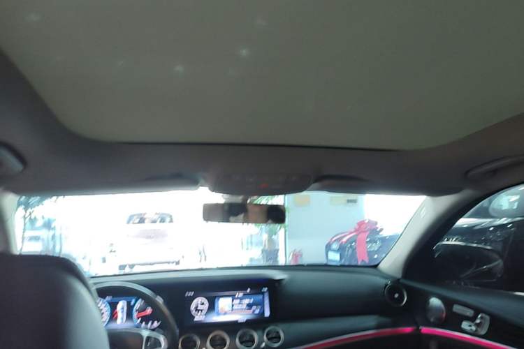 Used Mercedes-Benz E-Class 2018 Restyled E 300 L Sport Luxury Edition Headliner