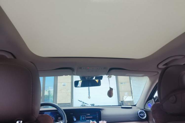 Used Mercedes-Benz E-Class 2018 E 300 L Luxury Model Headliner