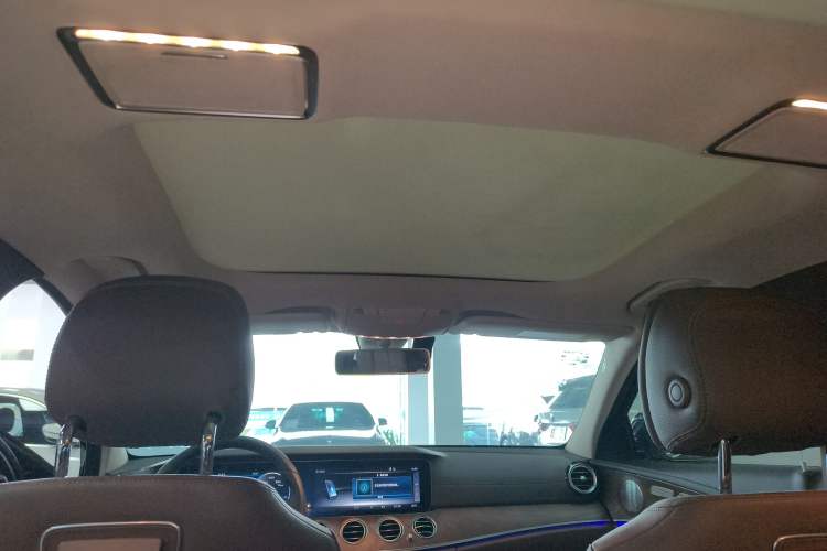 Used Mercedes-Benz E-Class 2018 Facelift E 300 L Luxury Edition Headliner