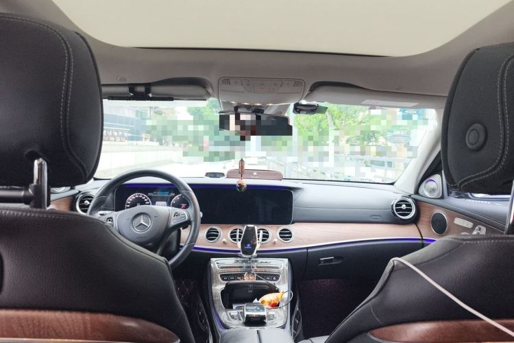 Used Mercedes-Benz E-Class 2018 E 320 L 4MATIC Headliner