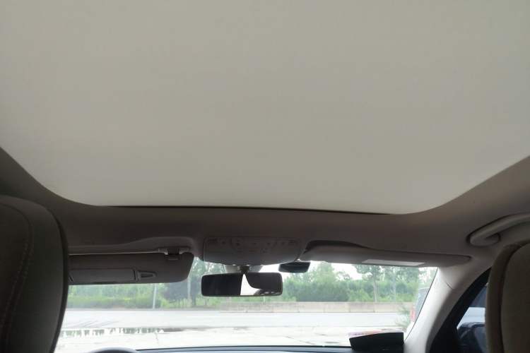 Used Mercedes-Benz E-Class 2018 Restyled E 300 L Sport Luxury Edition Headliner
