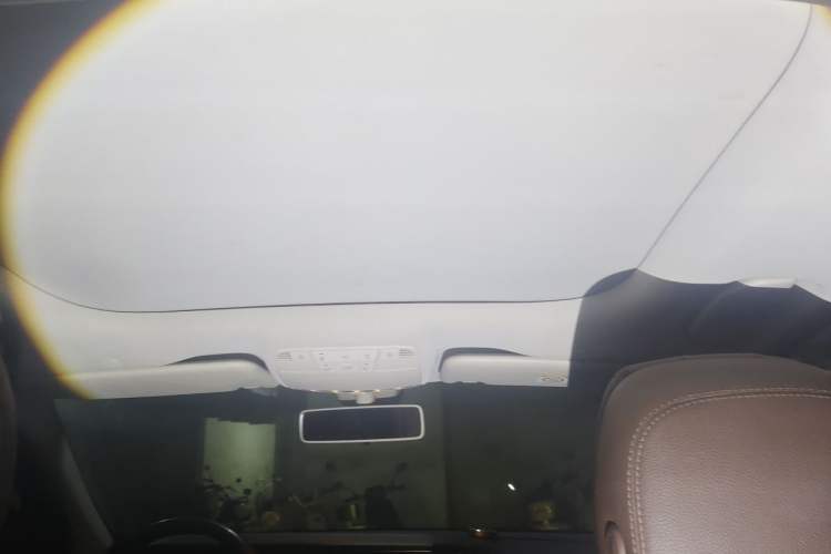 Used Mercedes-Benz E-Class 2018 Facelift E 200 L Headliner