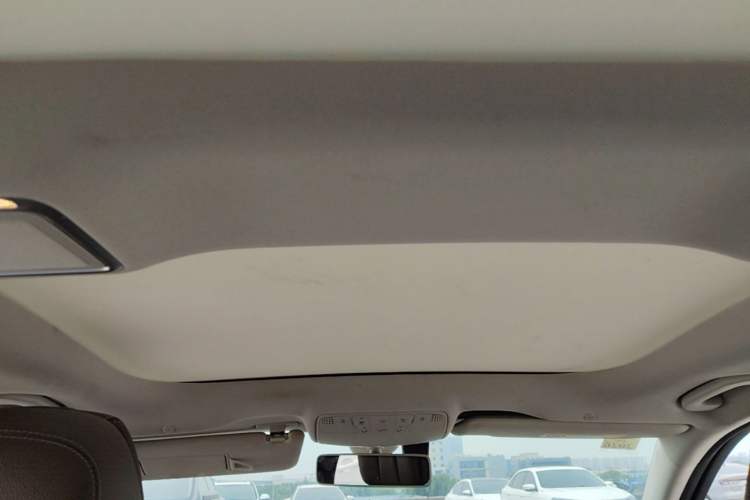 Used Mercedes-Benz E-Class 2018 E 300 L Stylish Model Headliner