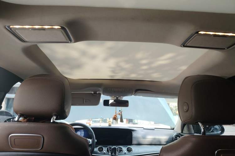 Used Mercedes-Benz E-Class 2018 Restyled E 300 L Sport Luxury Edition Headliner