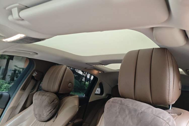 Used Mercedes-Benz E-Class 2018 Facelift E 200 L Headliner