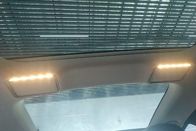 Used Mercedes-Benz E-Class 2018 E 300 L Sport Luxury Edition Headliner