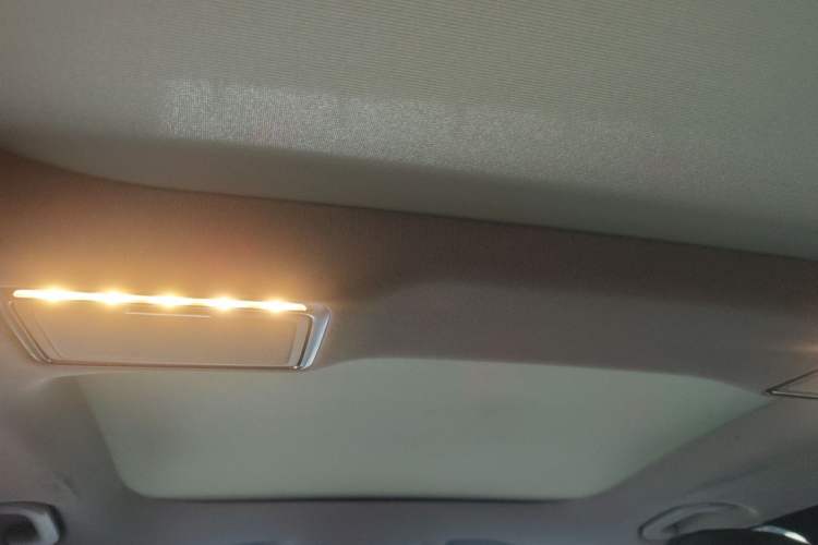 Used Mercedes-Benz E-Class 2018 E 320 L Sport 4MATIC Headliner