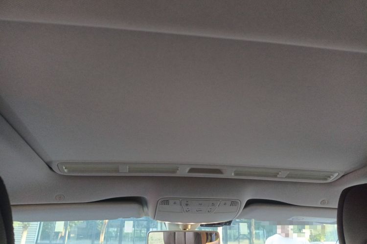 Used Mercedes-Benz E-Class 2018 Facelift E 200 L Headliner
