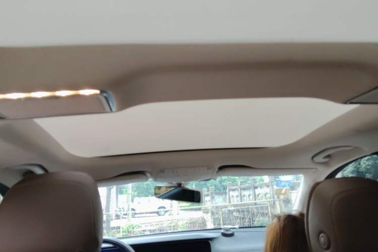 Used Mercedes-Benz E-Class 2018 Restyled E 300 L Sporty and Stylish Edition Headliner
