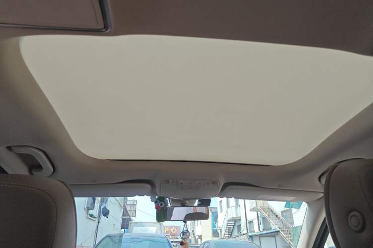 Used Mercedes-Benz E-Class 2018 E 200 L Headliner