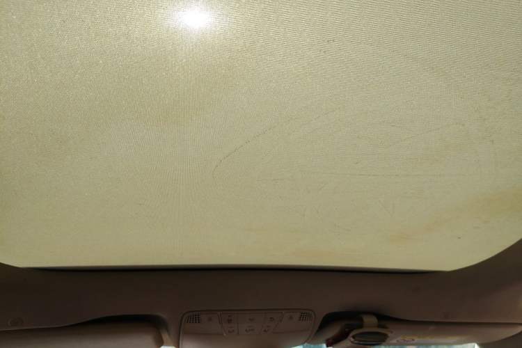 Used Mercedes-Benz E-Class 2018 Facelift E 300 L Luxury Edition Headliner