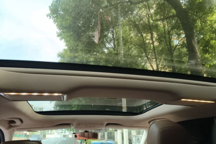 Used Mercedes-Benz E-Class 2018 Facelift E 200 L Sport Edition Headliner