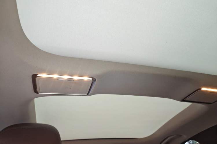 Used Mercedes-Benz E-Class 2018 E 200 L Headliner