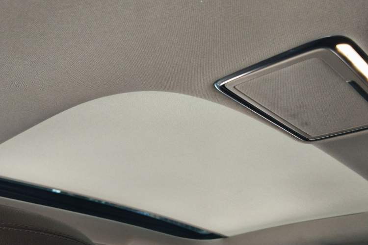 Used Mercedes-Benz E-Class 2018 Restyled E 300 L Sport Luxury Edition Headliner