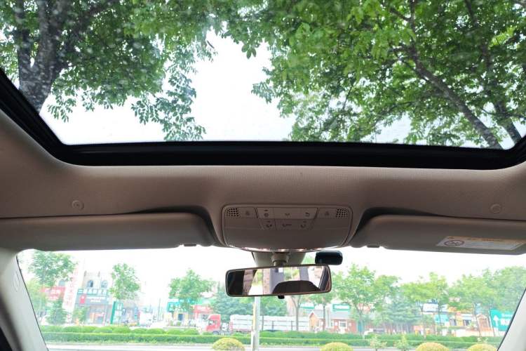 Used Mercedes-Benz E-Class 2018 Facelift E 200 L Headliner