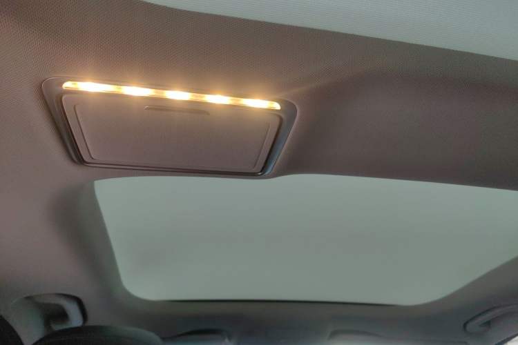 Used Mercedes-Benz E-Class 2018 E 200 L 4MATIC Headliner