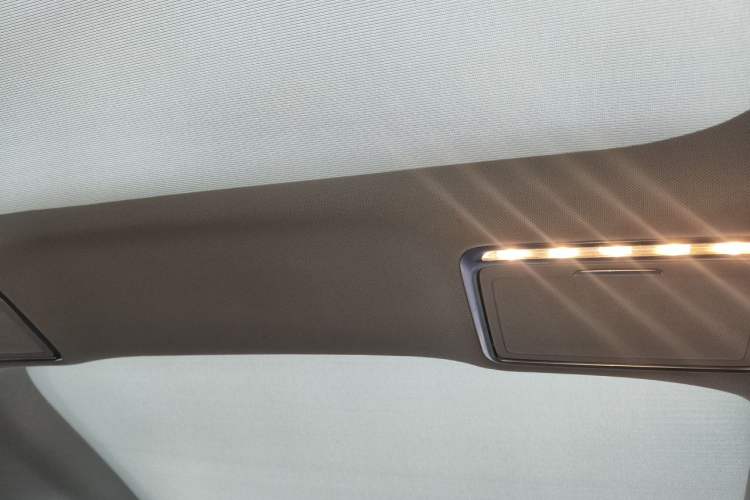 Used Mercedes-Benz E-Class 2018 Restyled E 300 L Sport Luxury Edition Headliner