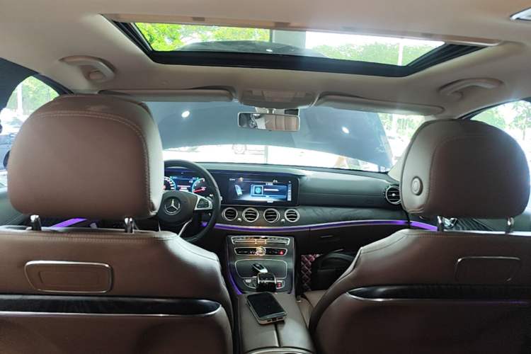 Used Mercedes-Benz E-Class 2018 Facelift E 200 L Sport Edition Headliner