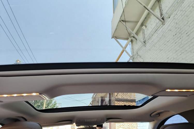 Used Mercedes-Benz E-Class 2018 Facelift E 200 L Headliner