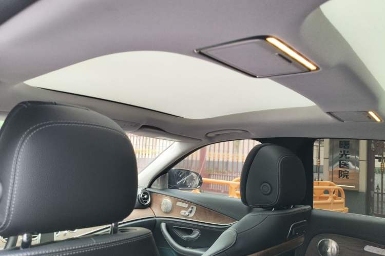 Used Mercedes-Benz E-Class 2018 Facelifted E 300 L Stylish Version Headliner